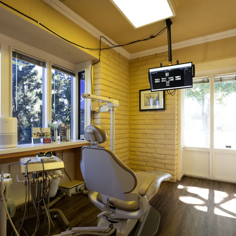 Bay Area Dental & Implant Center office view 22